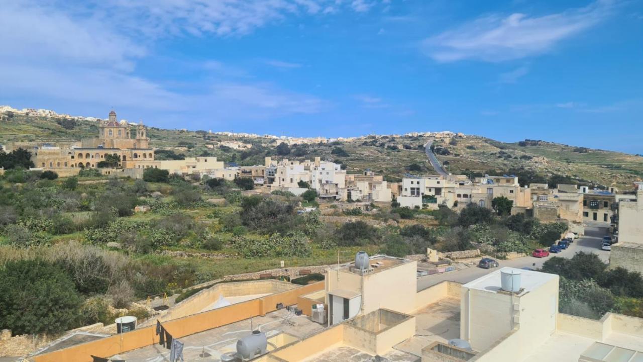 Ir-Rixa Holiday Penthouse Ghajnsielem Exterior photo